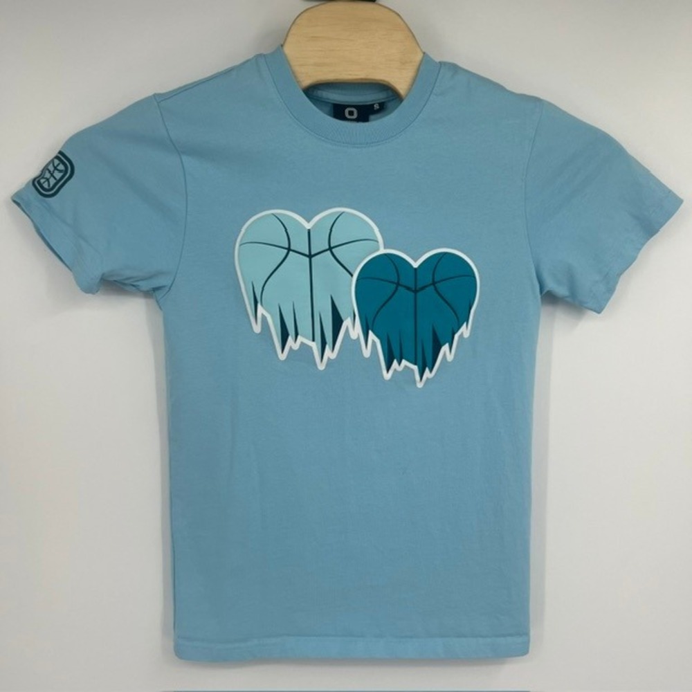 Overtime Men's Small Cold Hearts Basketball Graphic Blue Short Sleeve Shirt